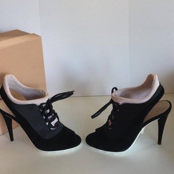 Miu Miu Athletic Pumps - Picture 4 of 9